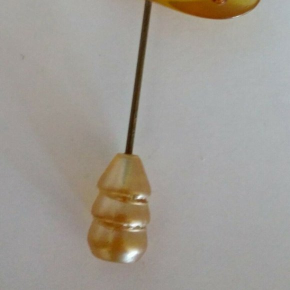 APPLE JUICE Bakelite Plastic Vintage Hat Coat Pin Brooch ART DECO w Rhinestones. - Picture 3 of 3